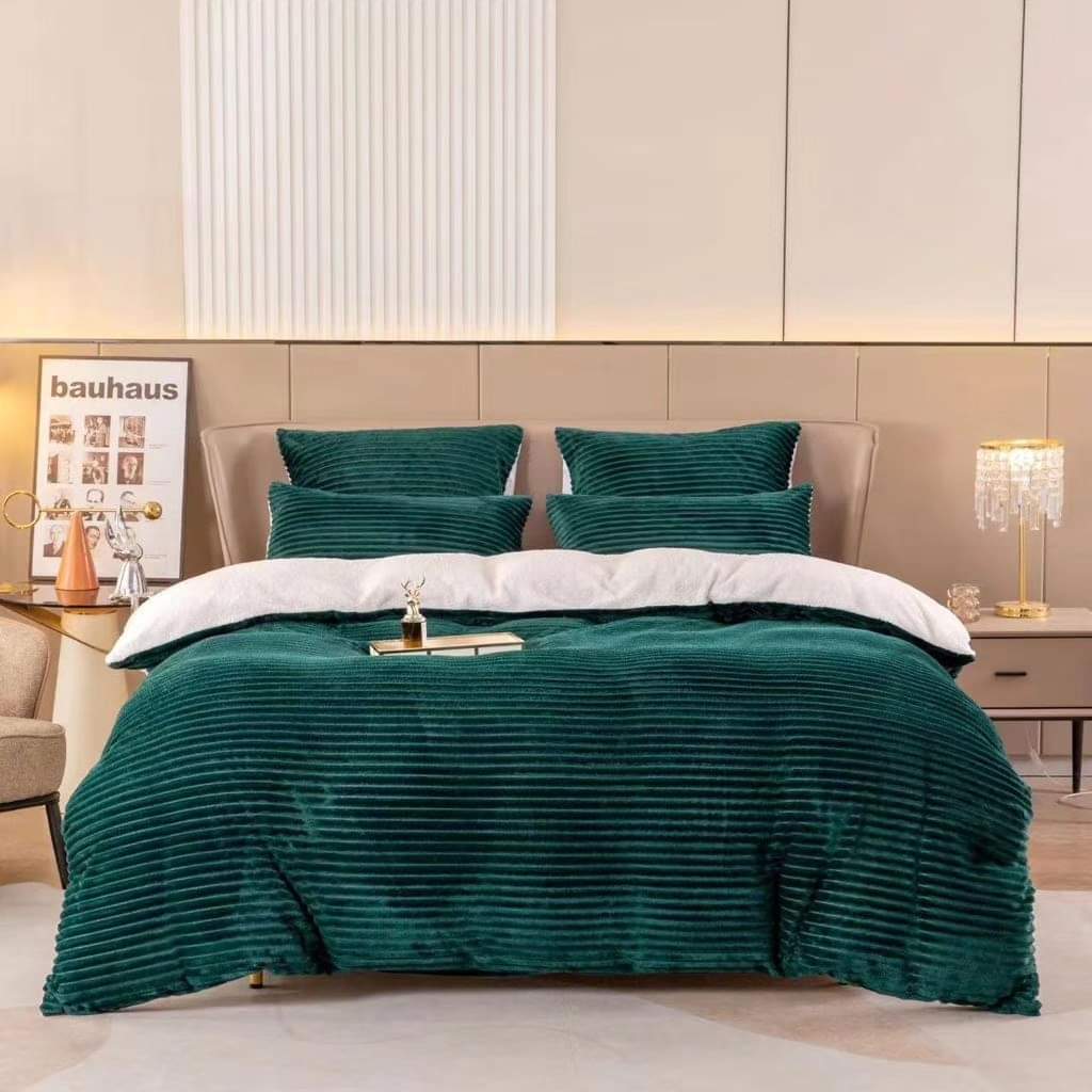 Ribbed Flannel Comforter Set