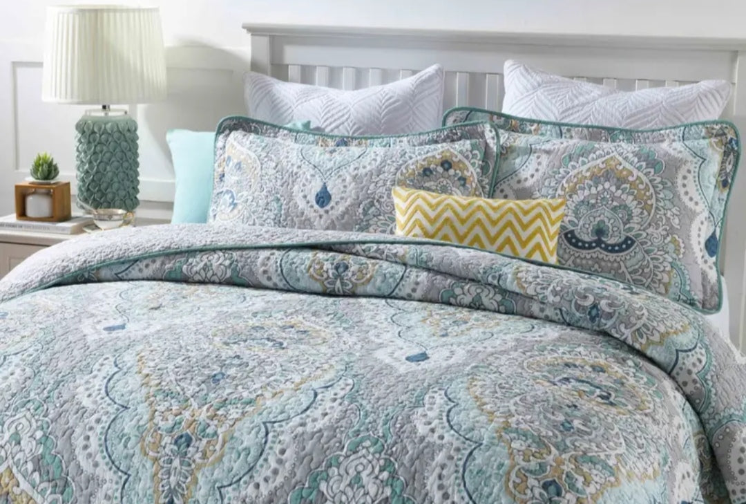 Aqua Paisley 90% Cotton Quilted Comforter Set