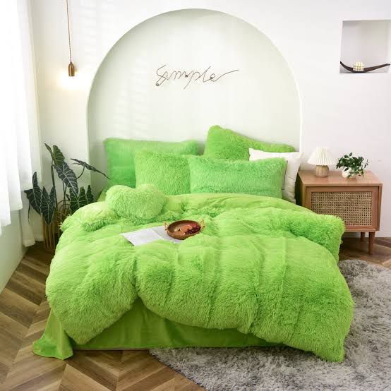 Fluffy bedding set