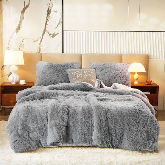 Fluffy Comforter set