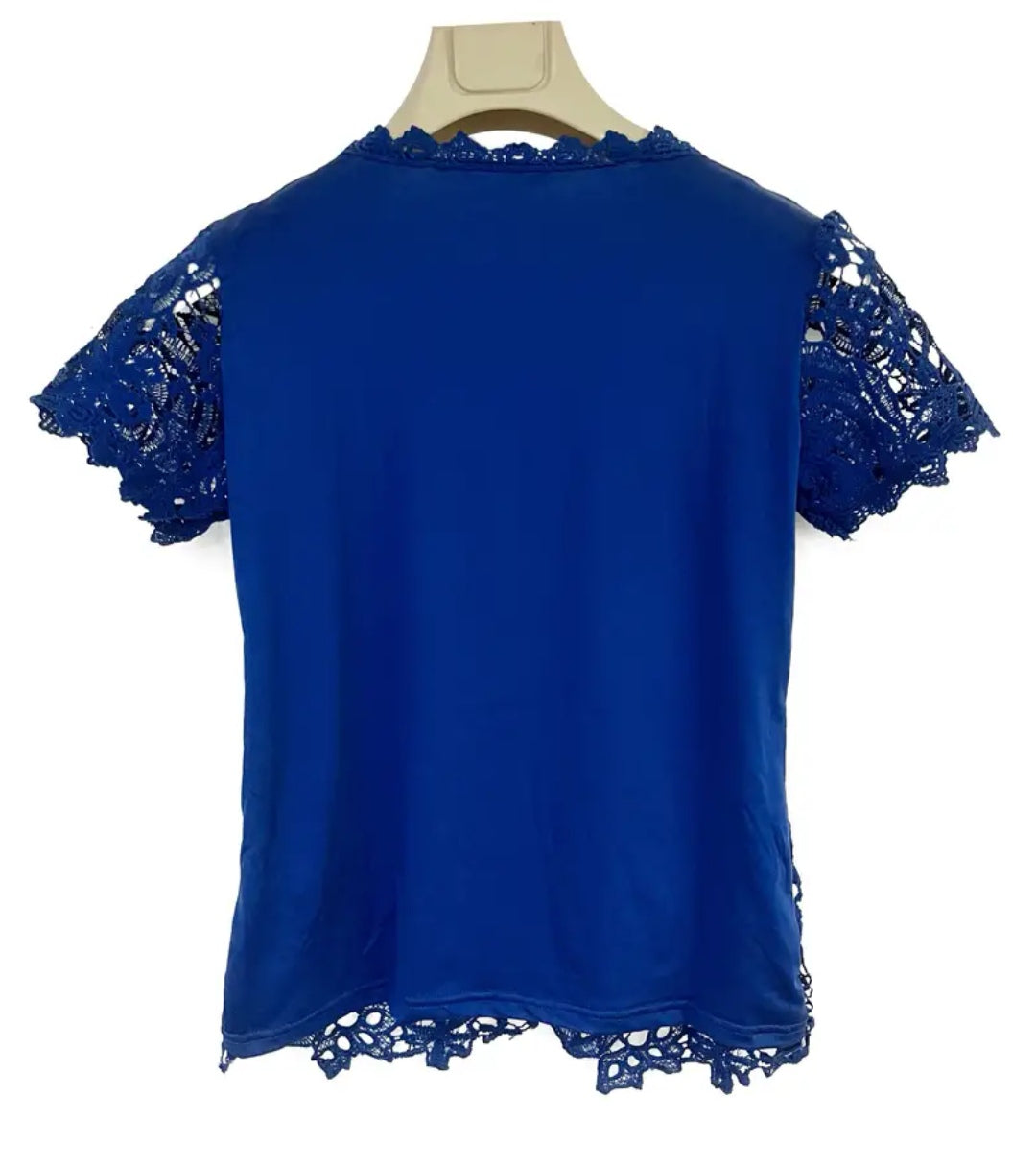 Shorter lace crew neck blouse