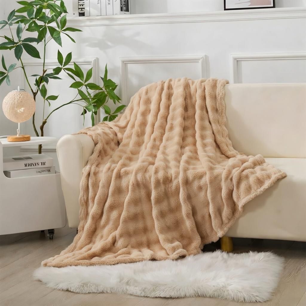 Luxury Flannel Throw Blanket – Ultra Soft Plush Sofa & Bed Throw (180 × 210 cm) – Available in 12 Colours