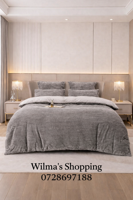 Stripey Sherpa Comforter Set – 5 Piece (Queen Size)