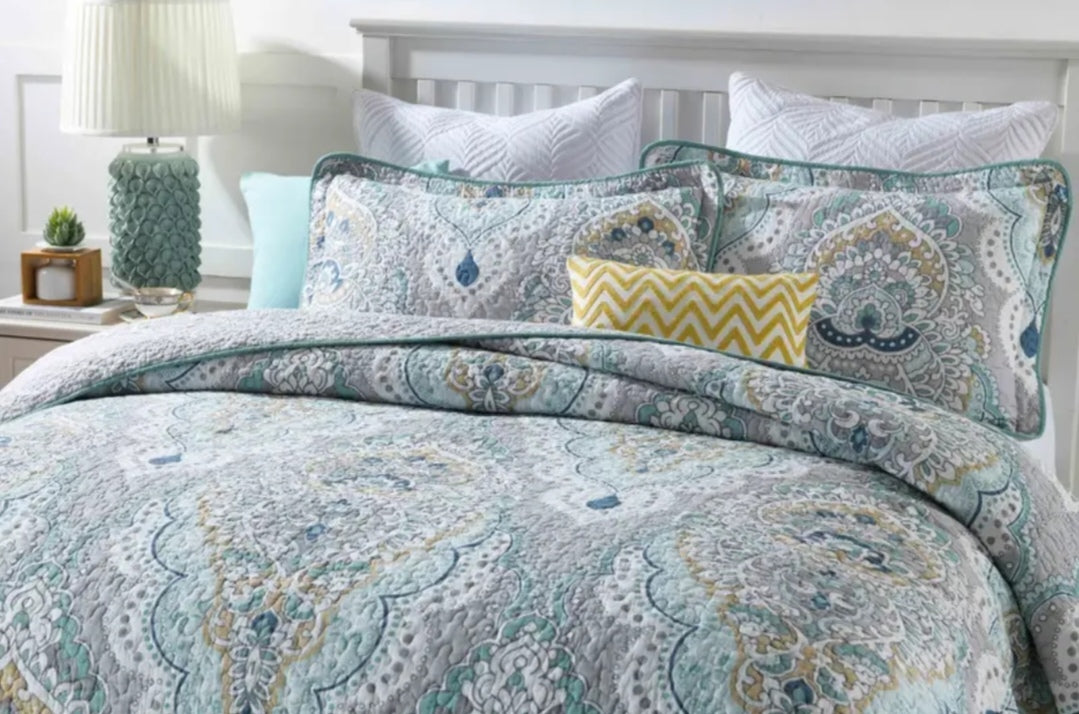 Aqua Paisley 90% Cotton Quilted Comforter Set