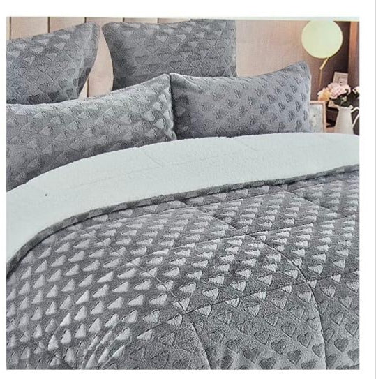 Rabbit Fur Heart Embossed Comforter Set – Ultra Soft Plush Faux Fur 5-Piece Winter Bedding Set (Queen)